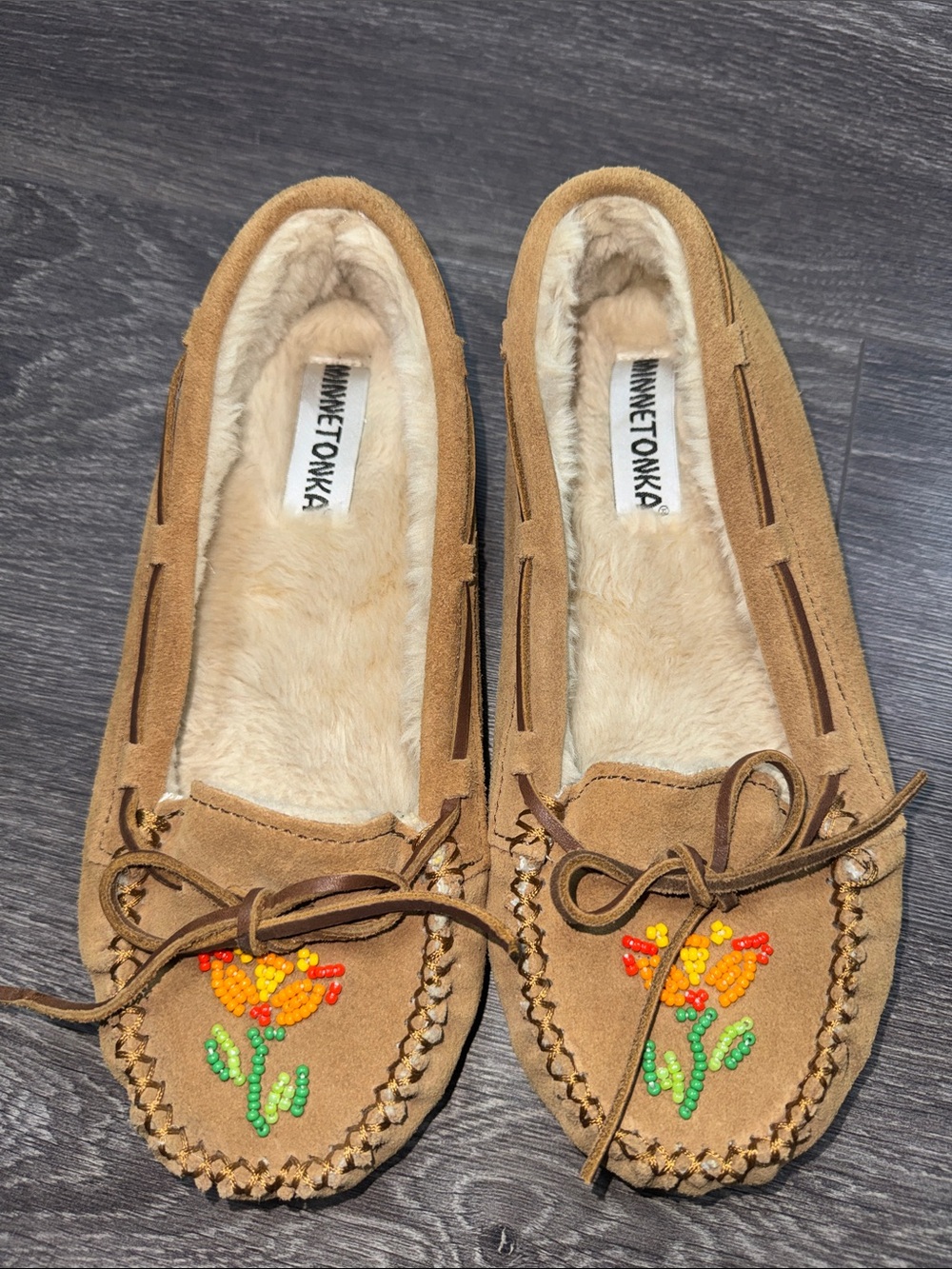 Minnetonka Women's Tan Beaded Suede Moccasins